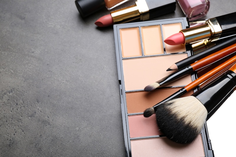 Billigt smink på internet